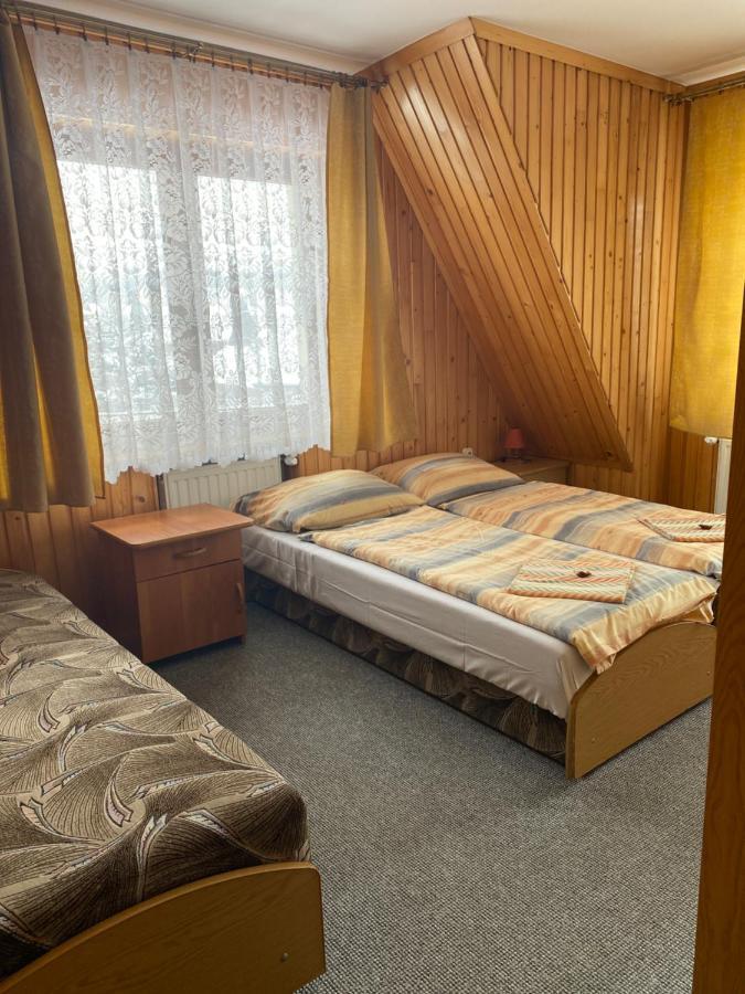 Pokoje Goscinne Madzia Poronin Esterno foto