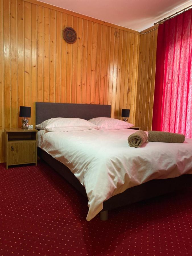 Pokoje Goscinne Madzia Poronin Esterno foto